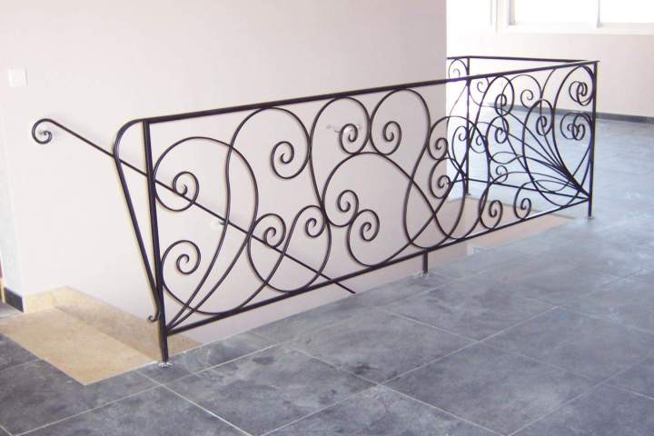 Pose de garde corps métalliques à Bédarieux