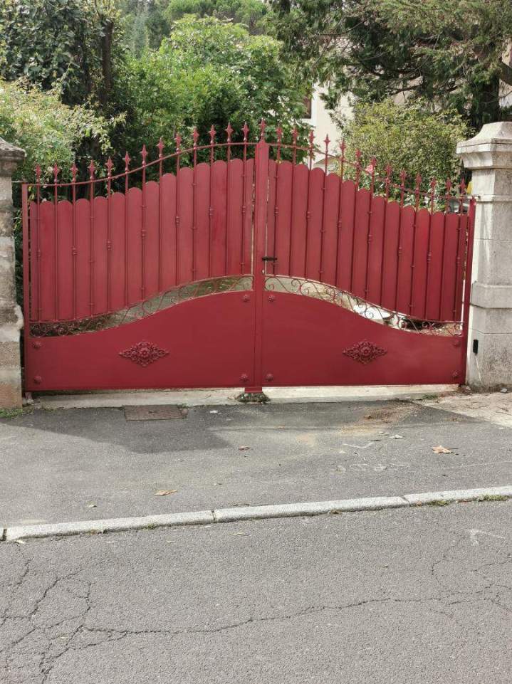 Portails battants en métal Bédarieux
